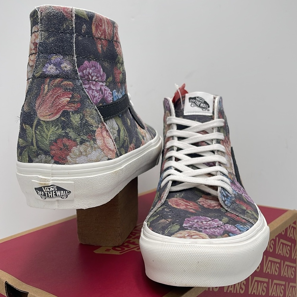 Vans Men’s Moody Floral Sk8-Hi Tapered Sneakers Grey/White
VN0A7Q621XM - Picture 8 of 16